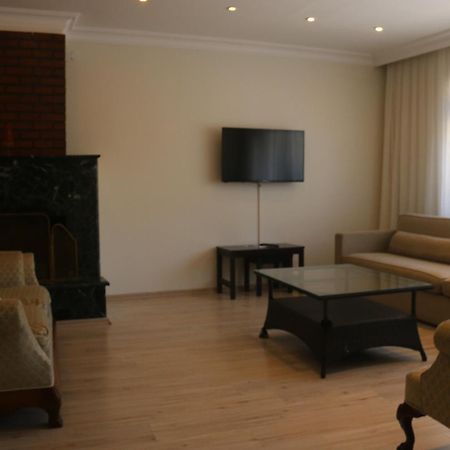 Bueyuekada Apart Hotel - Karadag Apart Адалар Екстериор снимка