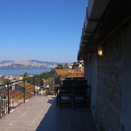 Bueyuekada Apart Hotel - Karadag Apart Адалар Екстериор снимка