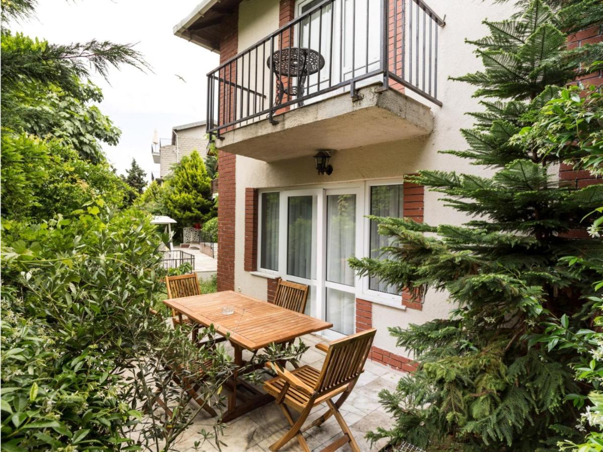 Bueyuekada Apart Hotel - Karadag Apart Адалар Екстериор снимка