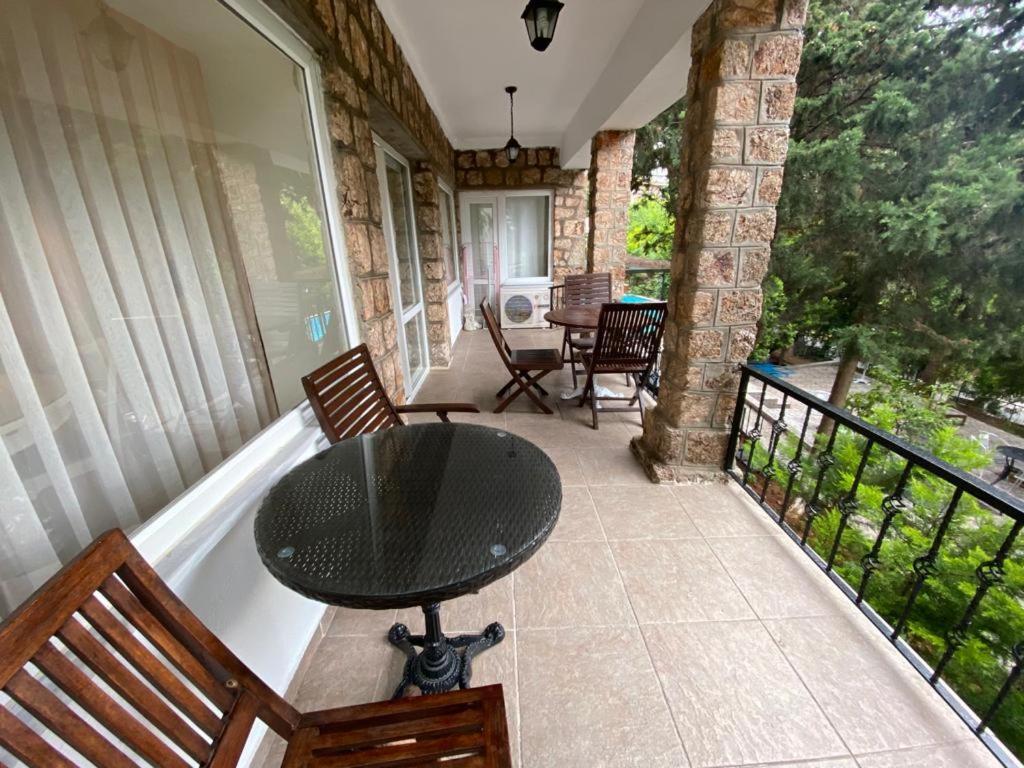 Bueyuekada Apart Hotel - Karadag Apart Адалар Екстериор снимка
