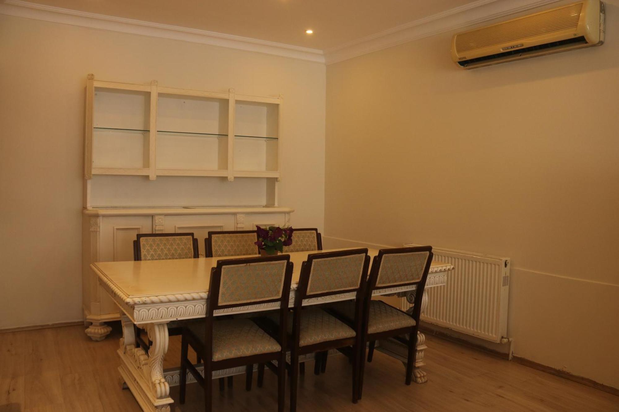 Bueyuekada Apart Hotel - Karadag Apart Адалар Екстериор снимка