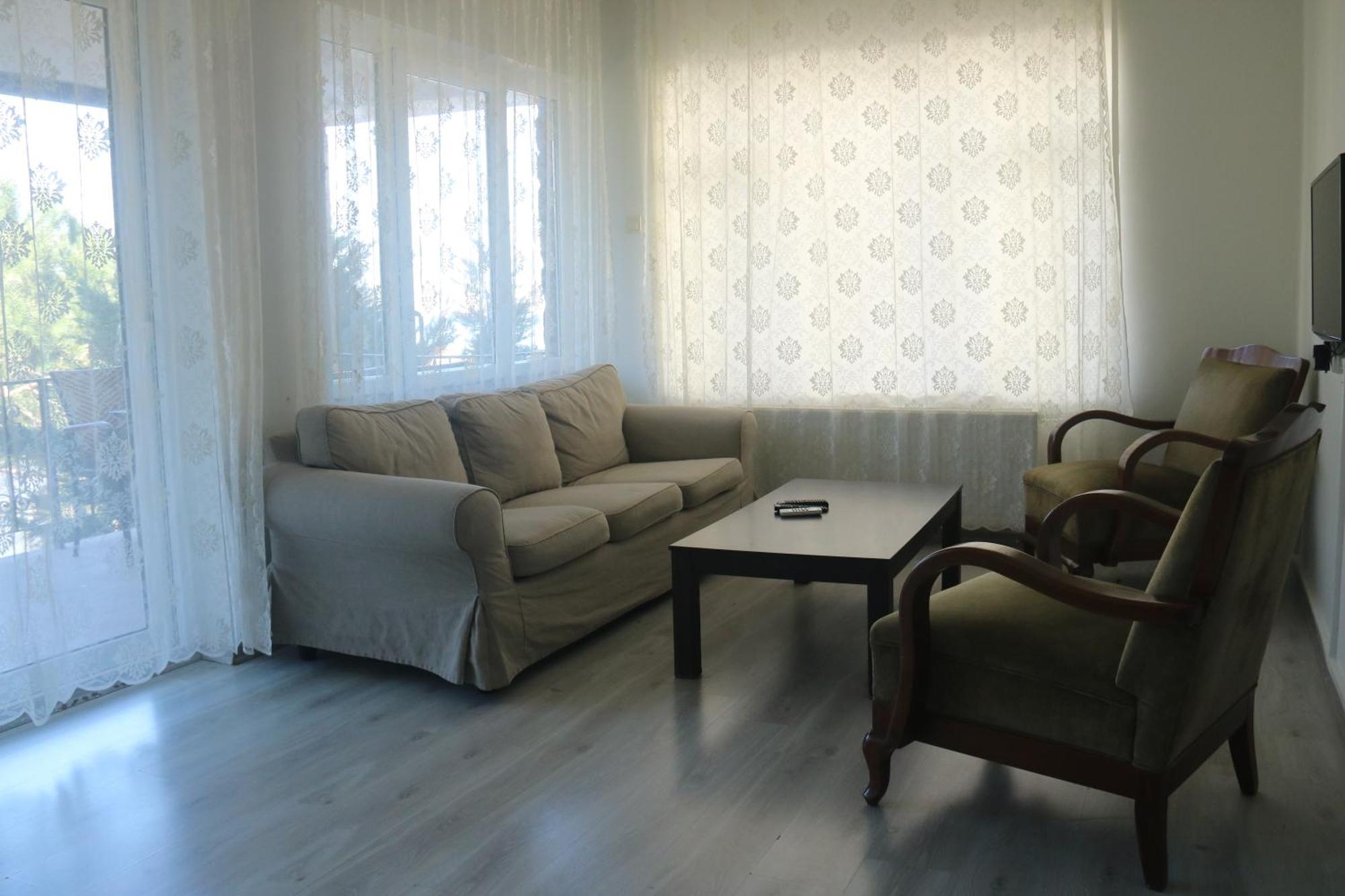 Bueyuekada Apart Hotel - Karadag Apart Адалар Екстериор снимка