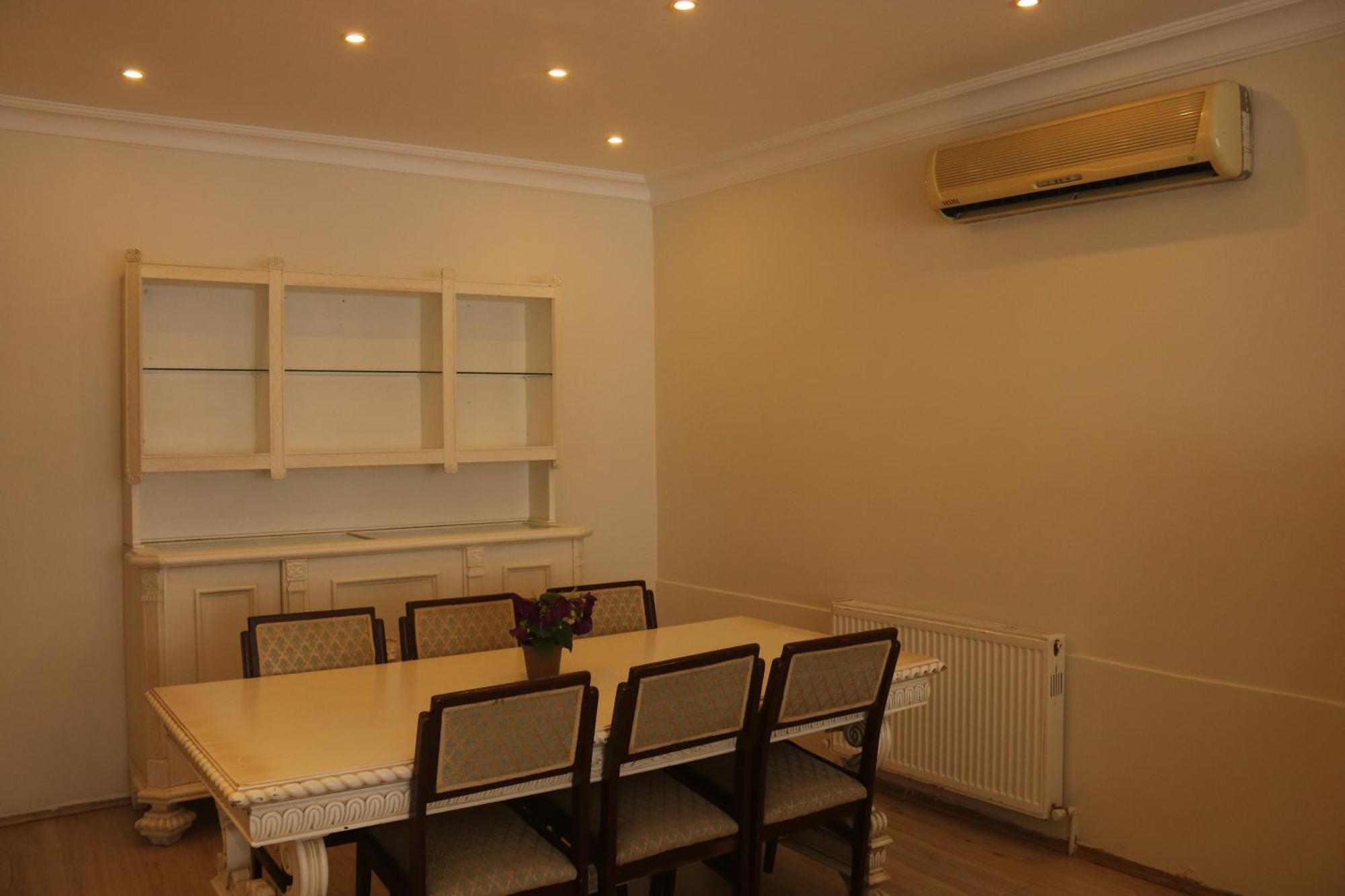 Bueyuekada Apart Hotel - Karadag Apart Адалар Екстериор снимка