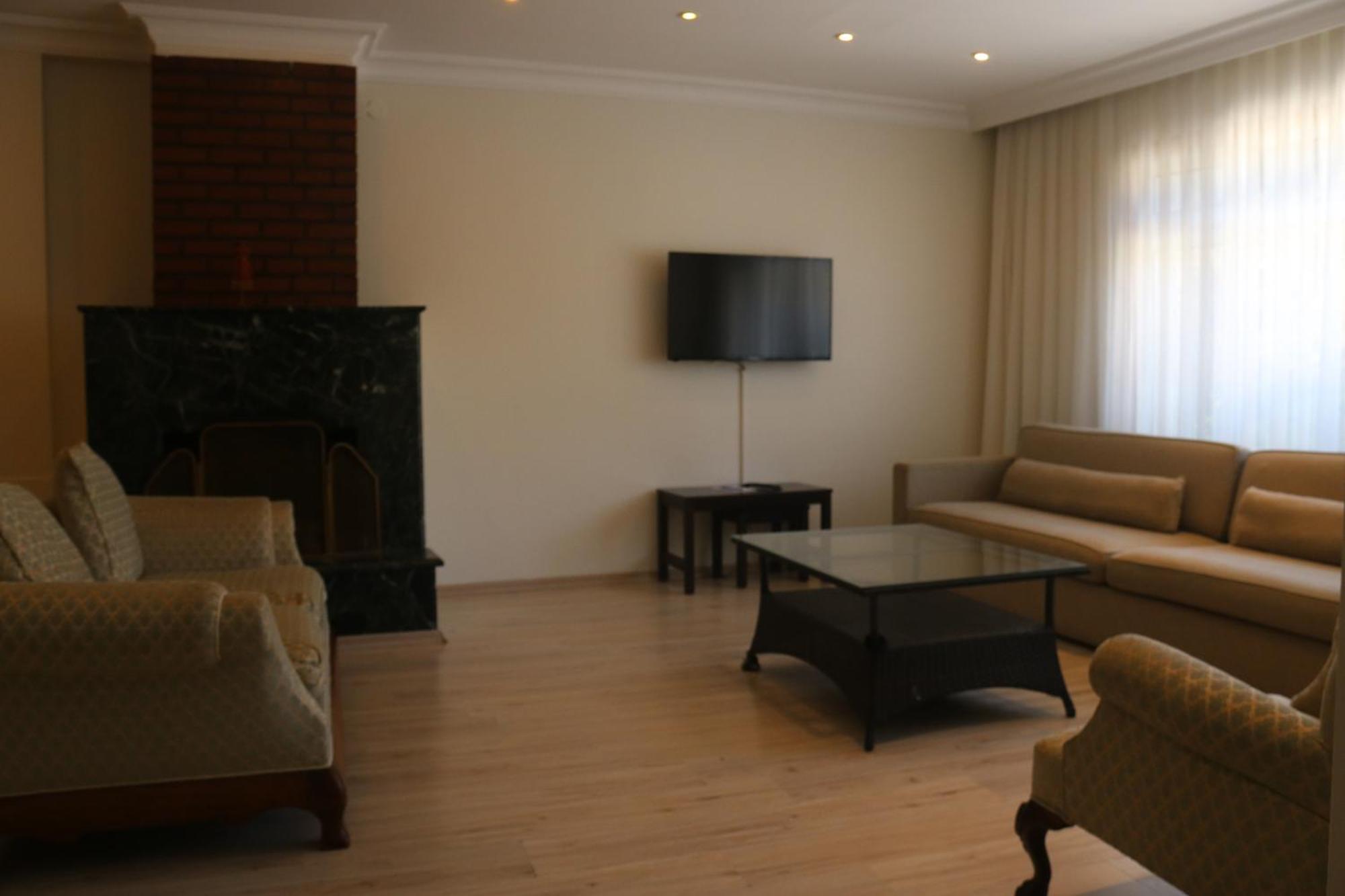 Bueyuekada Apart Hotel - Karadag Apart Адалар Екстериор снимка