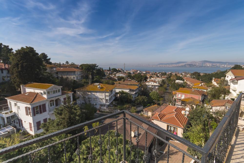 Bueyuekada Apart Hotel - Karadag Apart Адалар Екстериор снимка