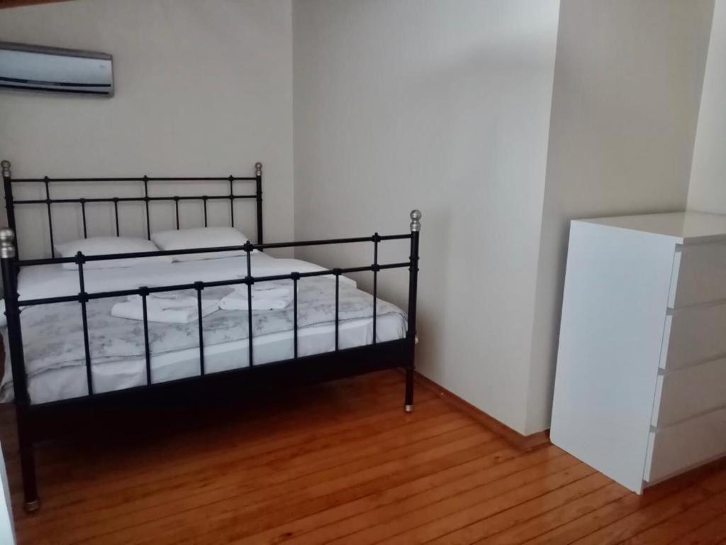 Bueyuekada Apart Hotel - Karadag Apart Адалар Екстериор снимка